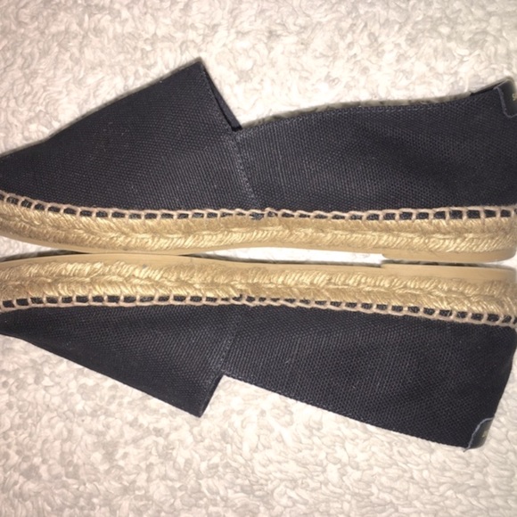Saint Laurent Embroidered Espadrilles in Black Canvas - Picture 6 of 12